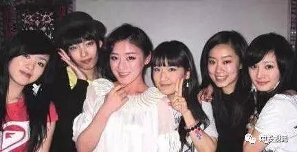 在娱乐圈的闺蜜吃瓜小说,揭秘明星背后的秘密瓜田